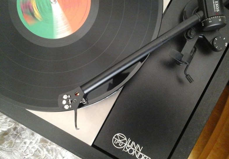 Moving a turntable and hi-fi equipment requires understanding and care