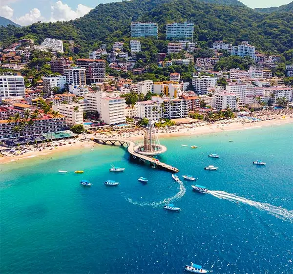 Puerto Vallarta is a paradise on the Pacific coast of Mexico, in the state of Jalisco. It is famous for its beaches, water sports and nightlife