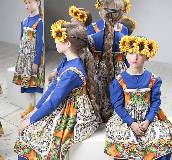 Russian-Children-in-Traditional-dress