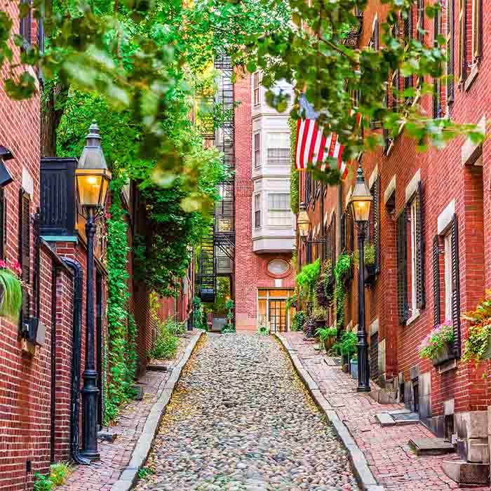 Acorn Street in Boston, Massachusetts, USA